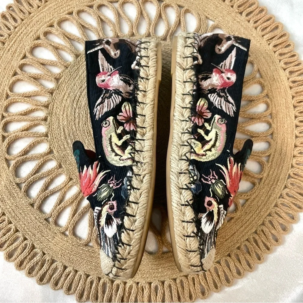 Valentino Garavani Butterfly-Embroidered Fabric Espadrilles in Black/Multi EU 36